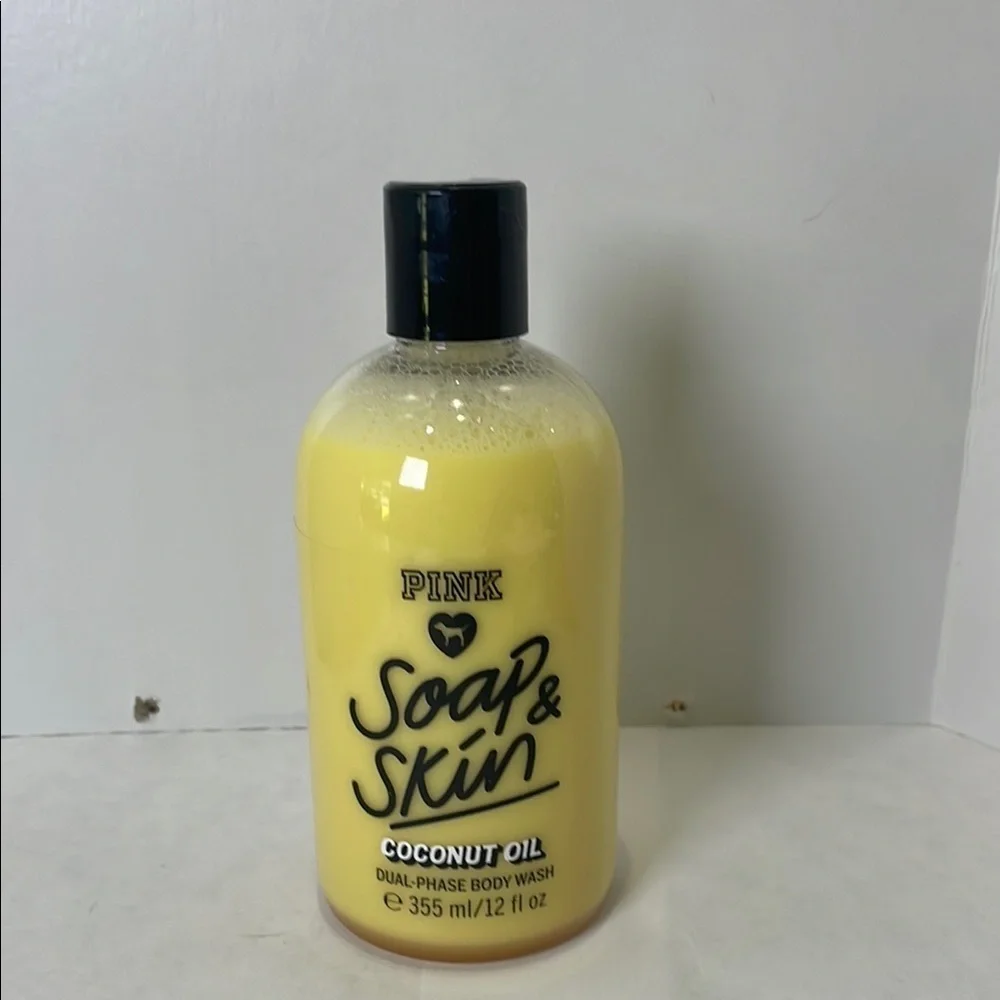 PINK Victoria's‎ Secret Yellow Bath & Body Liquid Coconut oil
